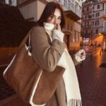 Daniella Rahme Instagram - Rain-kissed 🌧️🧋🍂 #DaniellaRahme #دانييلا_رحمة Beirut, Lebanon