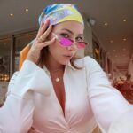Daniella Rahme Instagram - Goodbye summer💙 Now back to work! 🎬🤞🏻#Soon #DaniellaRahme #دانييلا_رحمة