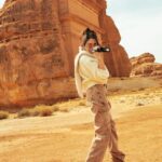 Daniella Rahme Instagram – Uncovering the hidden treasures of #AlUla 🏜️🔭
#DaniellaRahme #دانييلا_رحمة AlUla, Saudi Arabia