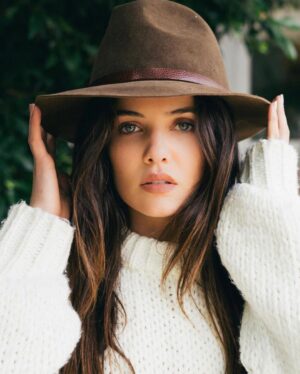 Danielle Campbell Thumbnail - 417.5K Likes - Most Liked Instagram Photos