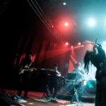 Danilla Riyadi Instagram - Akhirnya ketemu lagi dalam acara charity di MBloc Rabu kemarin, membawakan beberapa lagu sendu yang jarang dibawakan di panggung biasanya, senang sekali akhirnya bisa jumpa mengobati kekangenan ini agar tetap terjaga kesawananku. Photo by @anandasurio. Mblocspace