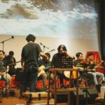 Danilla Riyadi Instagram - Bisa manggung sama @tigapagimusic selalu seneng buat aku tuh. Lagu-lagunya suka banget; semuaaa! Sempet beberapa kali kolaborasi sama @tigapagimusic juga, aduh.. sukaa, seneng. Ada untuk mengisi suara di 10 tahunan Roekmana's Repertoire itu adalah mega bahagia ultimate buatku secara personal, dapet ambiance yang aku rindu, bisa khusyuk nyanyi jadi perjalanan spiritual. Terima kasih @tigapagimusic dan tim, selalu berbahagia untuk semua. Wardrobe by @kidungparamadita Photo by @hafizanshidqi
