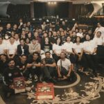 Danilla Riyadi Instagram - Bisa manggung sama @tigapagimusic selalu seneng buat aku tuh. Lagu-lagunya suka banget; semuaaa! Sempet beberapa kali kolaborasi sama @tigapagimusic juga, aduh.. sukaa, seneng. Ada untuk mengisi suara di 10 tahunan Roekmana's Repertoire itu adalah mega bahagia ultimate buatku secara personal, dapet ambiance yang aku rindu, bisa khusyuk nyanyi jadi perjalanan spiritual. Terima kasih @tigapagimusic dan tim, selalu berbahagia untuk semua. Wardrobe by @kidungparamadita Photo by @hafizanshidqi