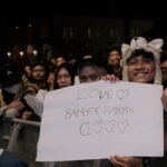 Danilla Riyadi Instagram - Akhirnya kembali lagi manggung di Solo. Seneng banget bisa denger penonton ikutan nyanyi lagu-lagu di album Pop Seblay, terima kasih ya! Perjalanan menuju Solo penuh drama banget, hahaha! Sampai diriku semoet kebawa kereta ke Madiun, dan di situ saya sadar akan rasa kasih sayang dari Tim Kesuksesan Danilla yang gercep ngangkut saya lagi ke Solo. Love you guys, forever and ever! Photo by @anandasurio