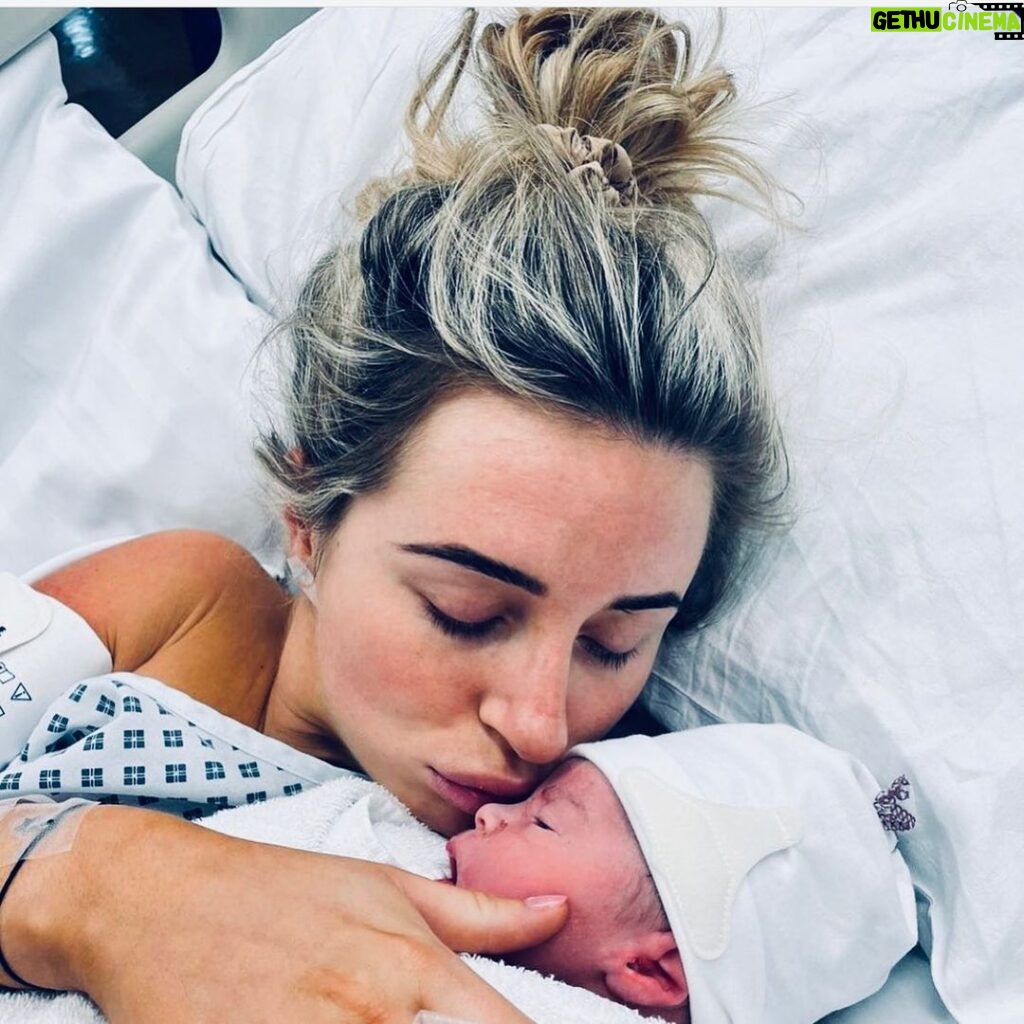 Danny Dyer Instagram - So my baby had a baby. Fuck me we needed some joy this year. So proud of you @danidyerxx cannot wait to meet the little beaut. ❤️❤️