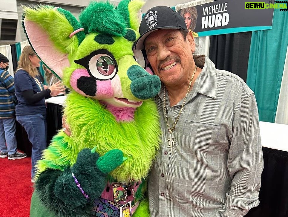 Danny Trejo Instagram - My first day at @fanexpoportland was great. Machete ain’t afraid of no ghosts, I’ve become an honorary Ghost Buster! Come join us for the final day Tomorrow, you won’t want to miss out on all the fun! #FanExpoPortland #starwars #ghostbusters #machete Oregon Convention Center