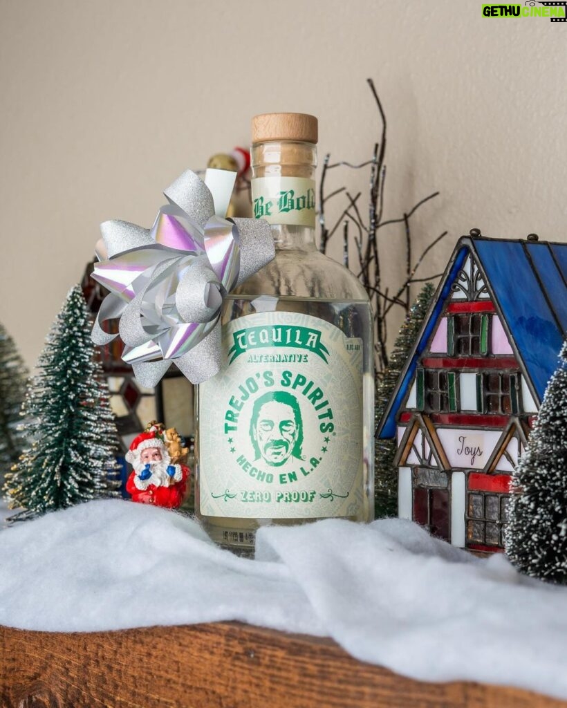Danny Trejo Instagram - Wrap up the holidays with the perfect gift. Give the present 🎁 of flavor with Trejo’s Spirit Tequila Alternative and celebrate responsibility with essence! Visit our website to find recipes to use with your Trejo’s Spirits or the purchase your own bottle! #nonalcoholic #alcoholfree #mocktails #drinks #trejostacos #trejosspirits #sipthedifference #zeroproof #mindfuldrinking #healthandwellness #sobercurious