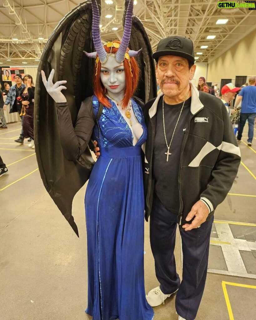 Danny Trejo Instagram - I have the best fans, just check out all these bad ass cosplays! Thank you @twincitiescon for a great weekend and everyone for coming out to see your Uncle Machete! #twincitiescon #dannytrejo #machete