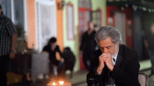 Dariush Eghbali Instagram - ضجه‌های ایران ِتشنه، فریاد دعوتش به همبستگی ماست…. موزیک ویدیوی «بوف کور» به زودی منتشر خواهد شد
 
@kojiland | @fattahifarzad | @far_azz | @pffarhadi