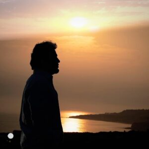Dariush Eghbali Instagram - .
افسوس که کاشانه به دشمن بسپردنند
آن قوم که بیگانه و بیگانه پرستند

یاران: تورج نگهبان / توحید عظیمی / رامین زمانی / داریوش