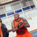 Darko Peric Instagram - El otro día nos juntamos para hacer unas pachangas y decir alto STOP BULLYING!!! Gracias a @acbcom y a todos los participantes ! The other day we gathered to play some hoops and say loud STOP BULLYING!!! Thanks to @acbcom and to all amazing people who participated in the event! #stopbullying #baller4life #basketball Barcelona