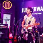 Darren Criss Instagram - i highly recommend playing a bunch of songs you love with and for a bunch of people you love… just like, for fun. what an incredible night 🤘🤪 🎸