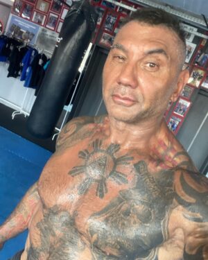 Dave Bautista Instagram - Week 1 #Budapest
@dastmalchian ❤️
@flexgymbudapest 💪🏽