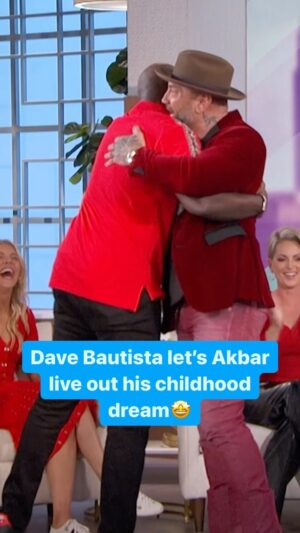 Dave Bautista Instagram - @akbar_gbaja announces @davebautista 🤼
#davebautista #wrestling #wwe
