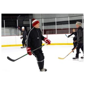 Dave Coulier Instagram - Every year during the holidays, we rent the ice for a day of family skating. Happy Holidays everyone!