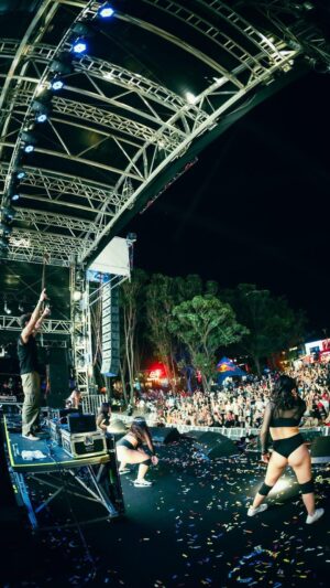 Davi Kneip Instagram - OBRIGADO RIO GRANDE DO SUL @planetaatlantida 🔥❤️