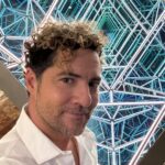 David Bisbal Instagram - Así estamos viviendo los días de promoción en México!!! Cuántos amigos!!! 🇲🇽