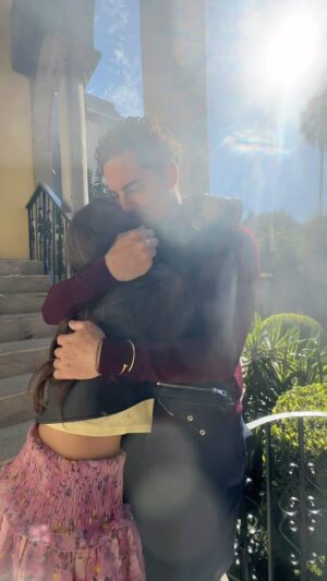 David Bisbal Instagram - Aquí  diciéndole cuánto la amo! ❤️ felices 14 mi Ella! Te amo!!! Feliz de estar contigo en este día tan especial!