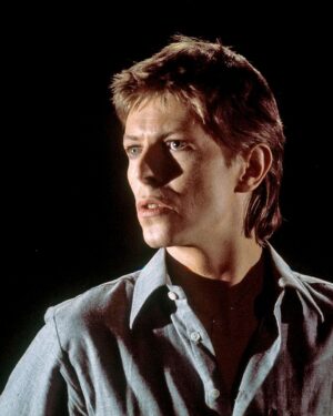 David Bowie Instagram - BOWIE & BING: THE FULL STORY BEHIND THE UNLIKELY CHRISTMAS DUET
 
“Peace on Earth, can it be, Can it be...”

Having already aired in the US, the UK got the chance to see David Bowie and Bing Crosby’s Christmas duet, Peace On Earth/Little Drummer Boy for the first time on this day in 1977.

Five years later the RCA release of the recording peaked at #3 for Christmas and the last week of 1982.

Thanks to Jason Draper for yet another in-depth piece which you can read over on Dig! via the link below.

David Bowie And Bing Crosby: The Full Story Behind The Unlikely Christmas Duet - https://www.thisisdig.com/feature/david-bowie-bing-crosby-peace-on-earth-little-drummer-boy-christmas-special-story/ (Linktree in bio)

#BowieForever #PeaceOnEarth #BowieBing