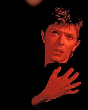 David Bowie Instagram - BOWIE & BING: THE FULL STORY BEHIND THE UNLIKELY CHRISTMAS DUET
 
“Peace on Earth, can it be, Can it be...”

Having already aired in the US, the UK got the chance to see David Bowie and Bing Crosby’s Christmas duet, Peace On Earth/Little Drummer Boy for the first time on this day in 1977.

Five years later the RCA release of the recording peaked at #3 for Christmas and the last week of 1982.

Thanks to Jason Draper for yet another in-depth piece which you can read over on Dig! via the link below.

David Bowie And Bing Crosby: The Full Story Behind The Unlikely Christmas Duet - https://www.thisisdig.com/feature/david-bowie-bing-crosby-peace-on-earth-little-drummer-boy-christmas-special-story/ (Linktree in bio)

#BowieForever #PeaceOnEarth #BowieBing