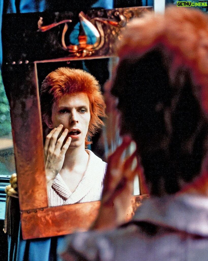 David Bowie Instagram - Ziggy at Haddon Hall by Mick Rock, 1972. Timeless. #BowieReflections