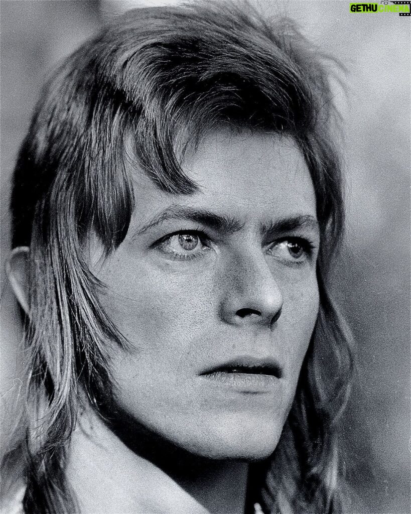 David Bowie Instagram - ZIGGY STARDUST NEARLY THERE 52 YEARS AGO TODAY “I could make it all worthwhile as a rock & roll star...” Though David Bowie’s hair had taken a tentative step towards the Ziggy cut, as evidenced by Louanne Richards portrait from November 1971, what we’re actually marking today is the move towards the final version of The Rise And Fall Of Ziggy Stardust And The Spiders From Mars album. Two days before the 17th December 1971 UK release of Hunky Dory, a tape of Ziggy Stardust was delivered. (See 2nd image) Though still not the final tracklisting, here’s how that 15th December tape looked: SIDE ONE Five Years Soul Love Moonage Daydream Round And Round Port Of Amsterdam SIDE TWO Hang On To Yourself Ziggy Stardust Velvet Goldmine Holy Holy Rock And Roll Star Lady Stardust Here’s a reminder of the final album tracklisting: SIDE ONE Five Years Soul Love Moonage Daydream Starman It Ain’t Easy SIDE TWO Lady Stardust Star Hang On To Yourself Ziggy Stardust Suffragette City Rock ’N’ Roll Suicide FOOTNOTE: The third image here (taken in Cyprus), is of David with Zowie the nit nurse inspecting the Christmas ’71 hairdo, which had been shorn even further since November. #ZiggyStardust50 #BowieZiggyStardustLP