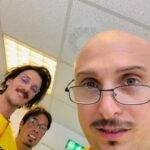 David Coscas Instagram - Damien, Mickaël (aka Mickaël) et Jose, vous souhaite la bienvenue au Celio de Rouen. Ça donne une vidéo terrible dispo sur la chaîne principale. Allez voir et revenez me dire la punch qui vous a fait le plus rire (formule de politesse adéquate). Merci @paulmirabel de nous avoir offert ta première caméra cachée 🙏 Rouen, Normandie, France