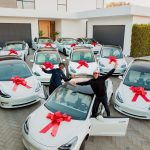David Dobrik Instagram - Hey! We’re giving away TEN Teslas for you guys with @workninja ! All you have to do is share this post to your story, tag a friend in the comments and download the app workninja at the link in bio. Announcing one winner everyday for next 10 days. Good luck!! No purchase or reg necessary. Exclusions apply. Terms & Conditions here: https://bit.ly/wngiveawayrules