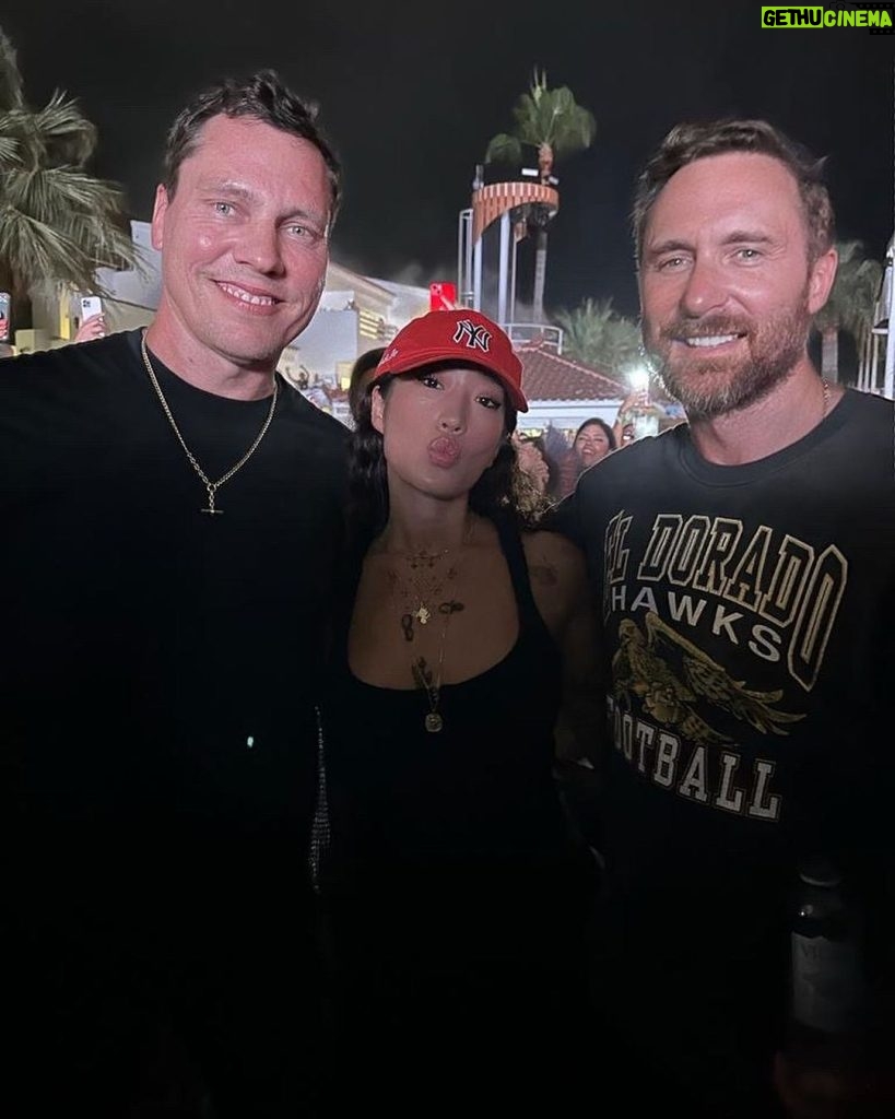 David Guetta Instagram - Only in Ibiza!!!! With @peggygou_ and @tiesto for @swedishhousemafia Ushuaïa Ibiza