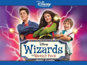 David Henrie Instagram - I can’t believe it’s been 15 years!!! What a special and important time in my life. So grateful and blessed for all the memories, friends, and people who made a young kids dream come true. Thank you to all the fans of the show for all the support over the years. What I loved about the show is that it was a constant reminder that family can be messy, but family will always be there for you. 
@selenagomez 
@jaketaustin 
@jenniferstone 
@maria_cb 
@daviddeluise 
@toddjgriz 
@mightypeter 
@disney 
@disneyplus 
.
.
.
.
.
#TBT #15Years #Throwback #Memories #WizardsOfWaverlyPlace #WOWP #Wizards #GoodTimes #Disney #DisneyChannel