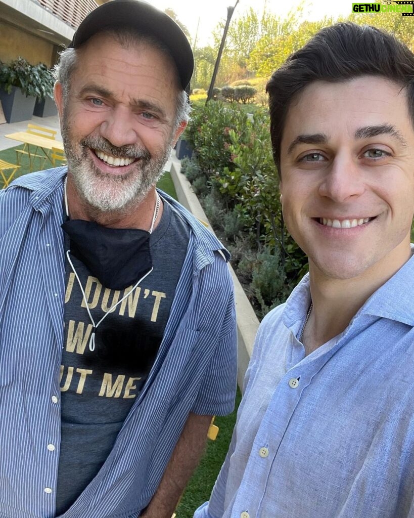 David Henrie Instagram - So incredibly excited and humbled to announce my company, Novo Media Group, next film BOYS OF SUMMER starring Mel Gibson! Incredibly excited to be doing this with my talented partners at @pastimepictures and @mfasano28. Mel helped coin an old phrase, ‘Entertain, Educate and Elevate’ and that’s exactly what we intend on doing with this special film written by the talented @culiano and Bryan Shultz. And on top of all that we get to have the incredible @masonthamesofficial leading the charge with Mel! Mason is on trajectory to the moon so I am so excited to direct one of Hollywood’s newest talents. Feeling very blessed and ready to bring this story to life!!!! Ps How does one direct an Oscar winning director 🤣?