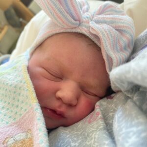 David Henrie Instagram - IT’S A GIRL!!!! Gemma Clare Henrie was born 7lbs 15oz at 3:21am. Maria is currently enjoying the most deserved nap ever haha. She stuck to her plan and had a drug free birth and I couldn’t be more in awe of her! Thanks be to God for the greatest gift on earth and Maria and I thank you all for your prayers. I received many messages and I really appreciate it. #vitabella #deogratias and a huge shout out to our nurses Morgan and Sofia and our midwife Katy! Y’all are spectacular and thank you to all the nurses out there we appreciate you.