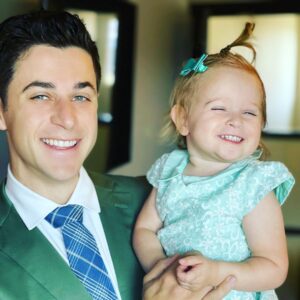 David Henrie Instagram - Happy Sunday friends! Love you all. Grateful for you all.