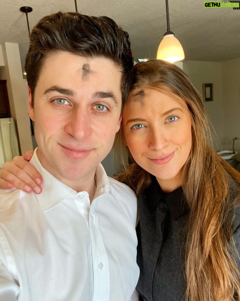 David Henrie Instagram - #ashtag Wednesday, let’s go! Which ash are you?! I’m for sure the “load toner”. What are y’all offering up?