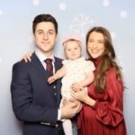 David Henrie Instagram - Happy Sunday from the Henries! Sending you all our love. PS Weeks away from James so stoked!