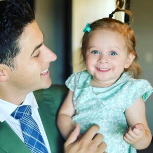David Henrie Instagram - Happy Sunday friends! Love you all. Grateful for you all.