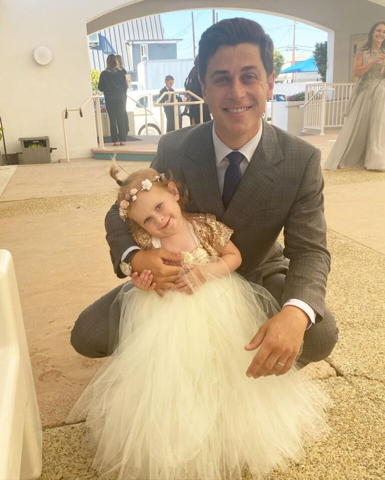 David Henrie Instagram - My little flower girl was a flower girl!!!! I can already hear the wedding bells 😭😭😭😭😭😭😭😭😭😭 don’t grow up my baby I’ll take care of you forever.
