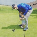 David Henrie Instagram - HAHAHA y’all pictures 3-5 is a pivotal moment in every golfers life! It’s that moment when you make great contact— just the ball goes the opposite way it’s suppose to! Breaking in my new @pxg on a daddy daughter date to get ready for some Father’s Day fun!!! #pxg #fatherhood #girldad #family #golf