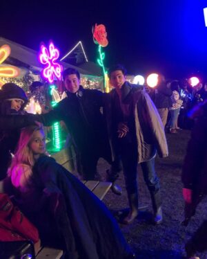 David Henrie Instagram - TBT to making @thisistheyearfilm with some amazing people! What a special time making an uplifting movie that I can’t wait for y’all to see soon! Stay tuned cause we do have some exciting news regarding distribution! Love y’all and can’t wait to keep making content that will put a smile on your face and help heal the brokenness in and around all of us.