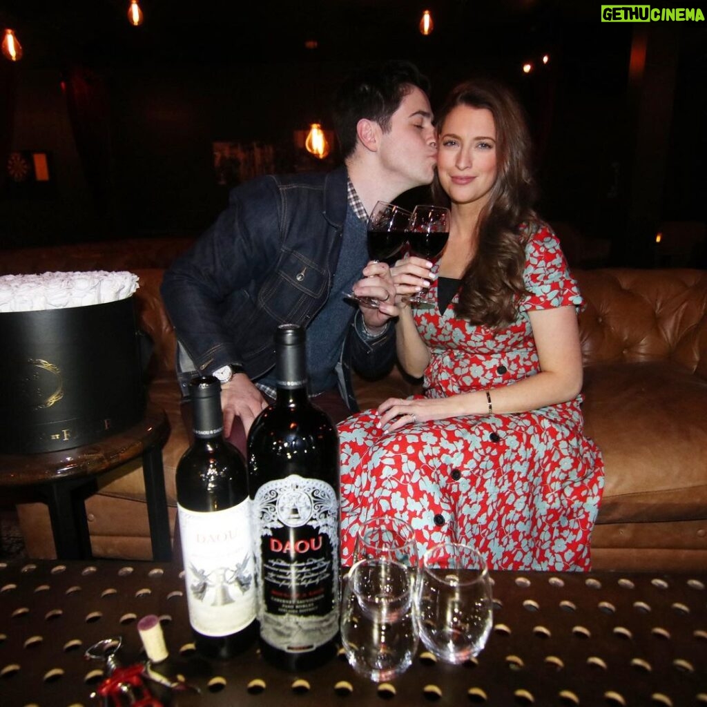 David Henrie Instagram - #soulmates dating gets better when you’re married. And even better when you’re drinking your favorite wine @daouvineyards ! Happy and blessed St Valentine’s Day! What did y’all do for your special day? #21+ #daouvineyards #daou #sponsored photo by @officialmorgandixon