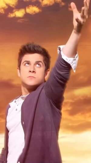 David Henrie Instagram - Let the 🪄 sequel commence 😊
.
.
.
.
.
#WOWP #Wizards #WizardsOfWaverlyPlace #Sequel #Magical #Reel