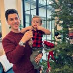 David Henrie Instagram - What are you Christmas traditions? One we do every year is ‘virtue ornaments’. The tree starts barren, and whenever the kids perform acts of virtue they’re rewarded with an ornament to put up on the tree! I want to hear your favorites below! . . . . . #Christmas #ChristmasTraditions #MerryChristmas #HappyHolidays #Traditions #Dad #DadLife
