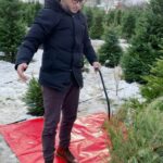 David Henrie Instagram - First time chopping down our own Christmas tree! Have y’all done this before? Unreal experience. So much fun. Highly recommend it. Slide three shows how I completely underestimated how much sawing was required 😅😅😅.