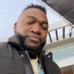 David Ortiz Instagram - Message from my boy @kevinhart4real to all Dominican all around the world…. in Spanish 😂😂😂😂