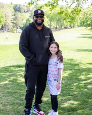 David Ortiz Instagram - My heart warrior friends surprised me this year with an amazing idea. Anyone who wants to do something for me in my run up to the HOF, send one of these @bravegowns to our pediatric patients at MassGen, Boston Children's or CEDIMAT Hospital. My daughter Alex and my gal Avery designed them to help kids in the hospital feel more comfortable and good, and I've put my signature on the sleeves. Would be huge to get 3,400 of these sent before July 24th. Who's in?

Click here to send yours: https://www.bravegowns.com/products/david-ortiz