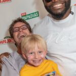 David Ortiz Instagram - Teamed up with @papajohns yesterday to keep my Papi-Dia Day party going!! Denver is full from all the Parmesan Crusted Papadias I handed out with extra, extra, extra flavor.  Don’t forget to show me how you chow down on your Papadia using #PapiDia and to join Papa Rewards for fresh deals!