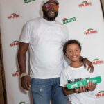 David Ortiz Instagram - Teamed up with @papajohns yesterday to keep my Papi-Dia Day party going!! Denver is full from all the Parmesan Crusted Papadias I handed out with extra, extra, extra flavor.  Don’t forget to show me how you chow down on your Papadia using #PapiDia and to join Papa Rewards for fresh deals!