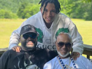 David Ortiz Instagram - Happy Father’s Day to all the dads out there those that  sacrifice themselves for their kids 🙌🏽🙌🏽🙌🏽