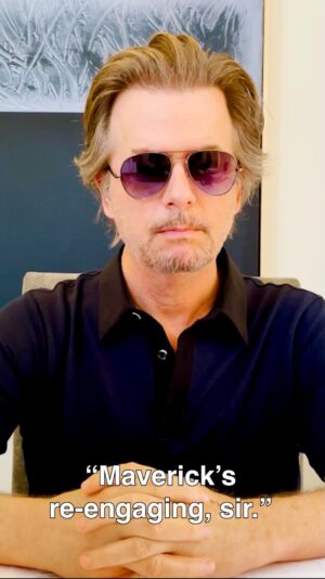 David Spade Instagram - My review of TOP GUN: Maverick. It’s long…but it’s stupid. My review, not the movie. Spoilers! #TomCruise #Maverick. Click on it to make it bigger