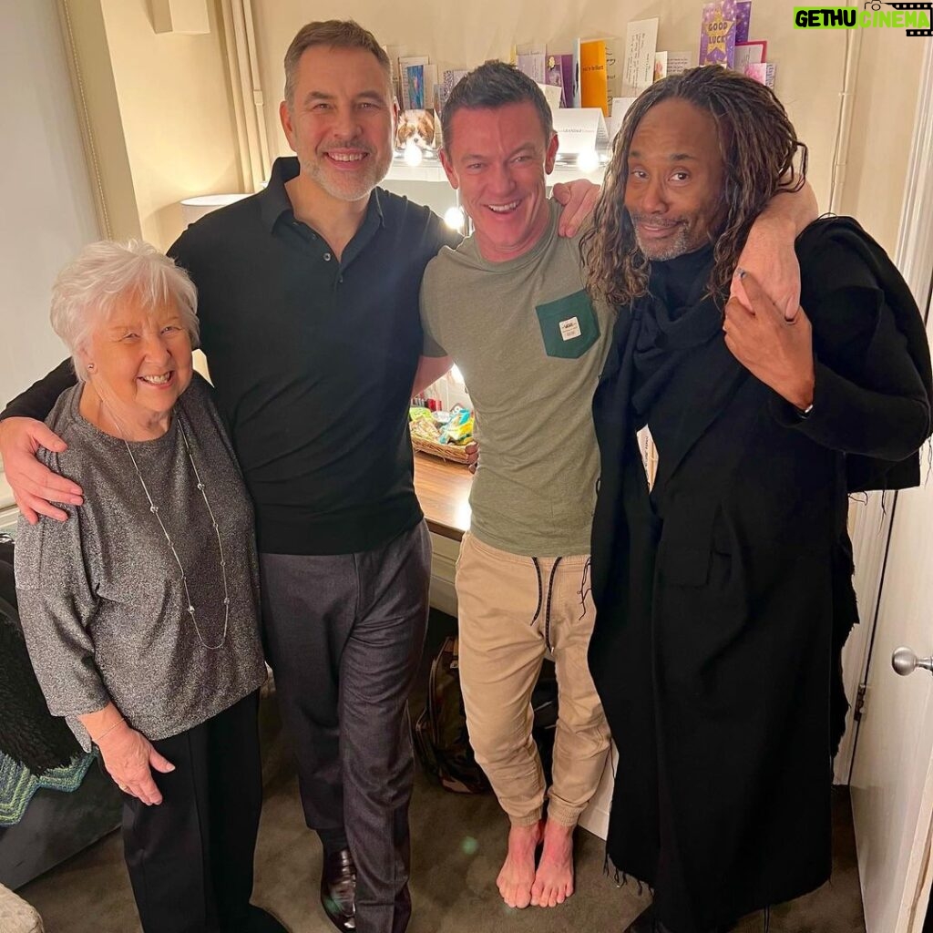 David Walliams Instagram - @backstairsbillyplay is a hilarious & moving new play that tells the story of the Queen Mother and her steward Billy from @michaelgrandagecompany Luke is magnificent and Penelope Wilton utter perfection. And Mum got to meet @theebillyporter !